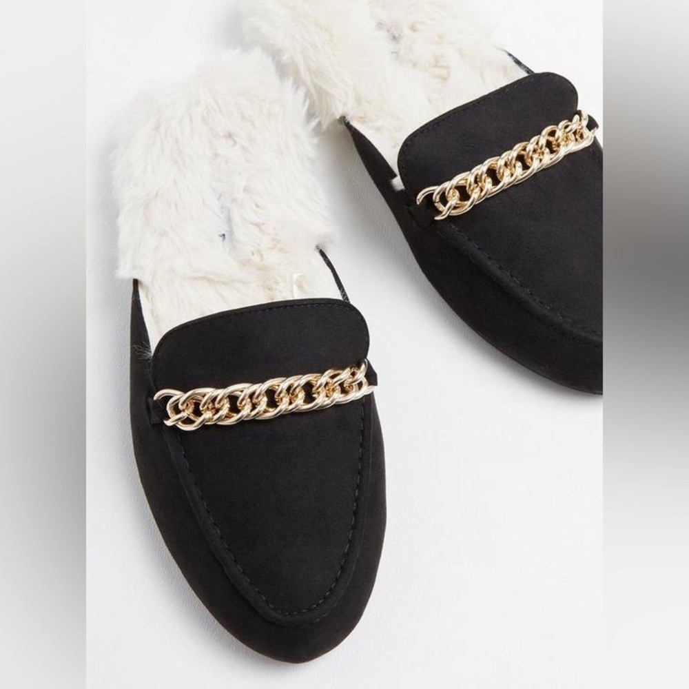TORRID Black & Good Chain Fur Lined Suede Mules | Size 7 Wide Width NWOT